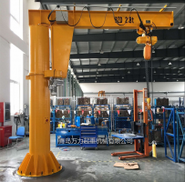 定柱式旋臂起重機
